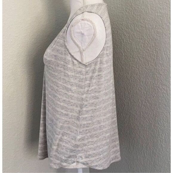 Lush Heather Gray & White Striped Flowy Tank Size Small - Picture 6 of 8